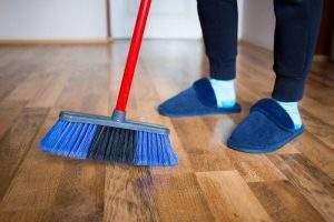 Cómo sacar brillo al piso