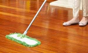 cómo abrillantar el parquet