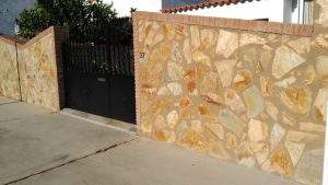 Limpiar piedra fachada